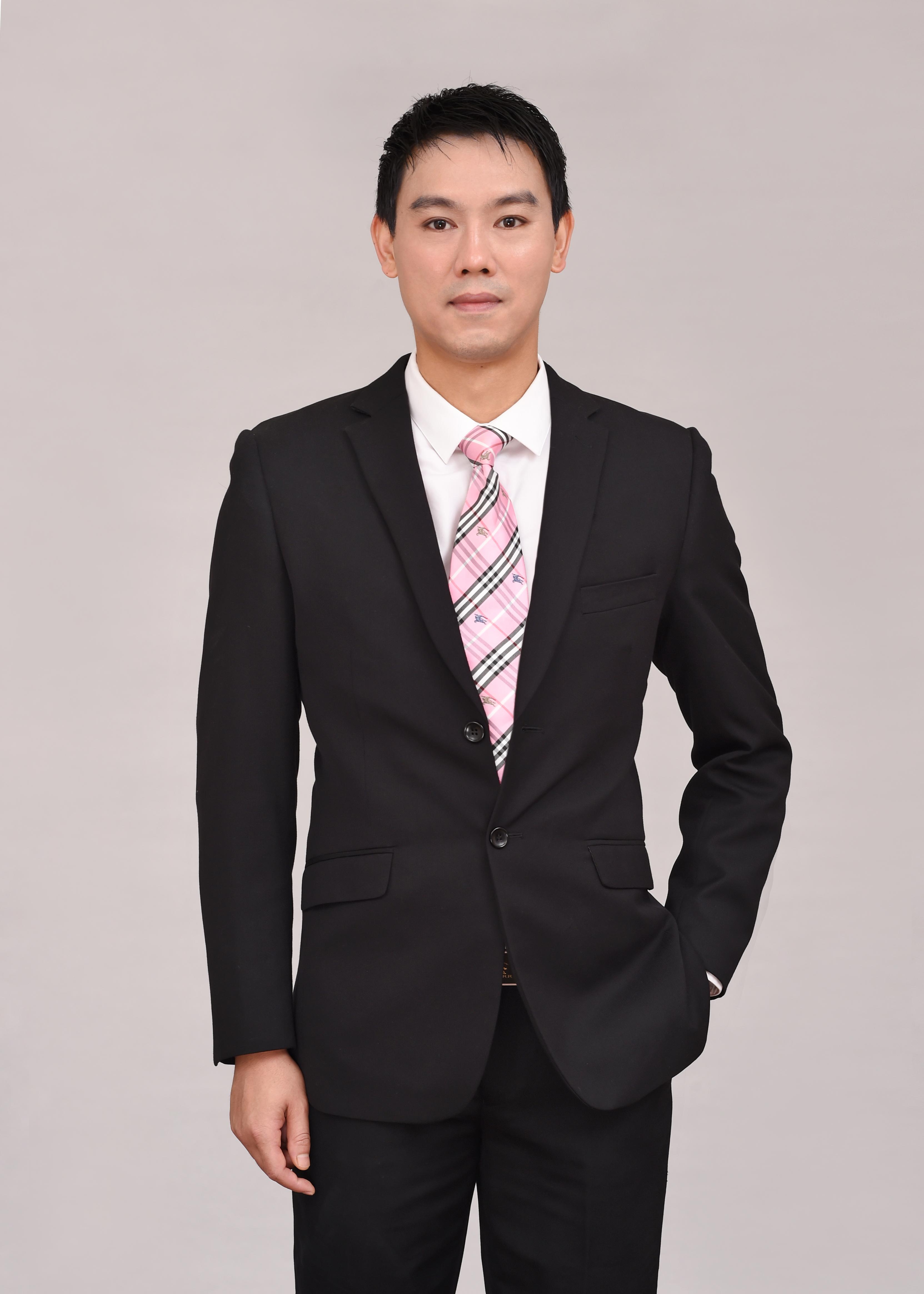 温燕达 跟组制片负责人